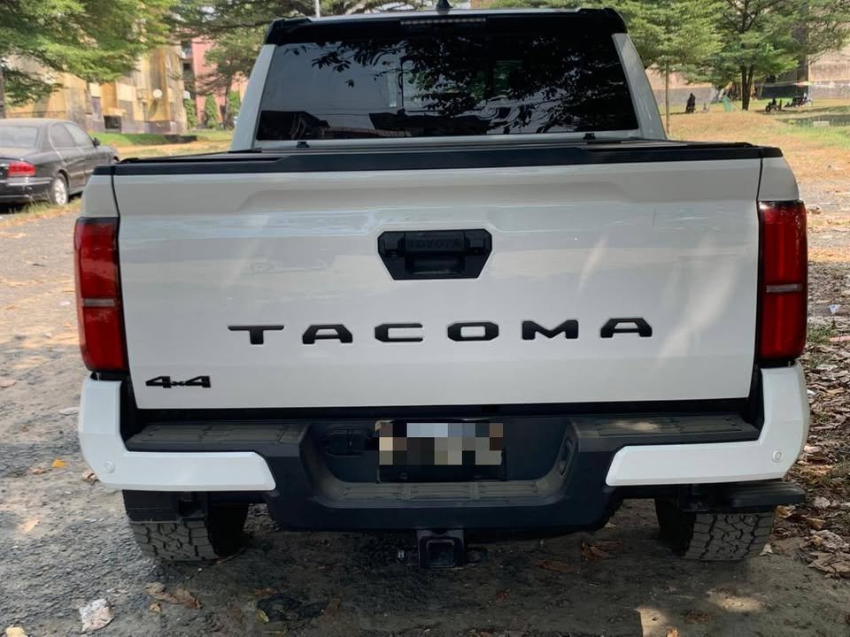 
								2025 Toyota Tacoma full									