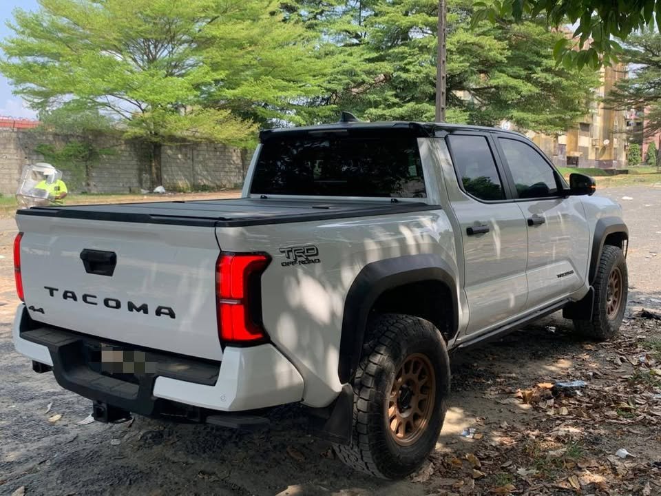
								2025 Toyota Tacoma full									