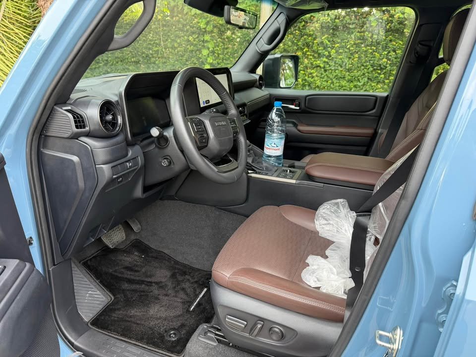 
								Toyota Land Cruiser Prado LC250 2025 full									