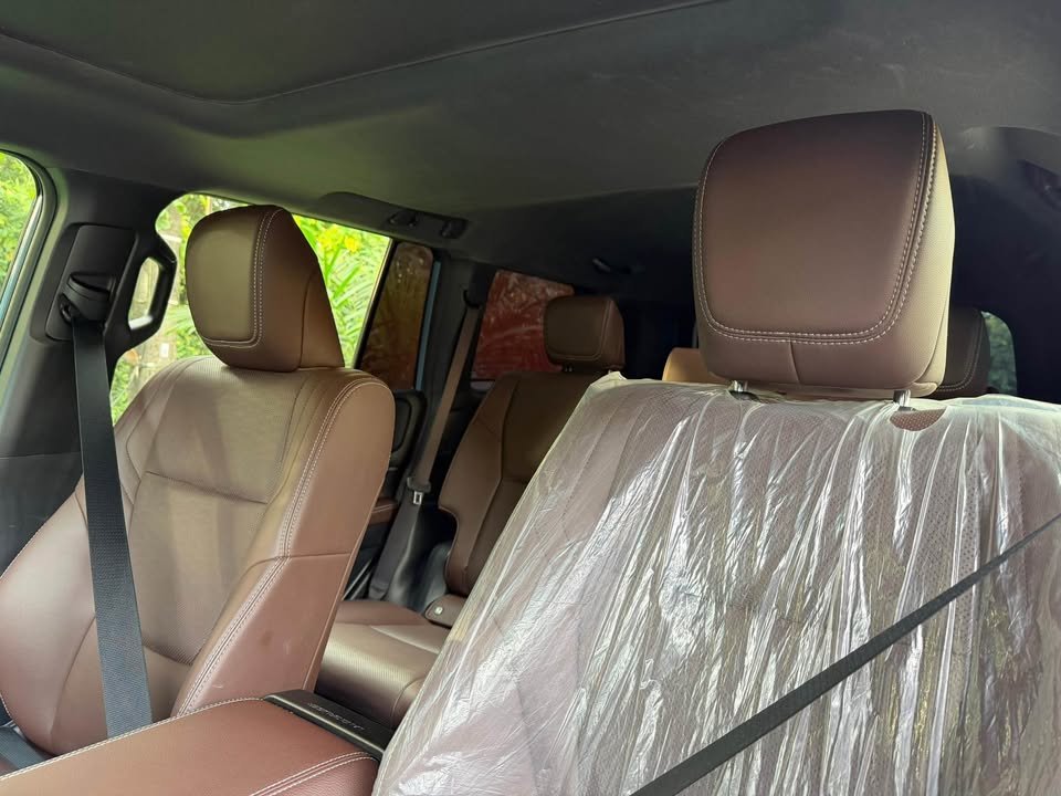 
								Toyota Land Cruiser Prado LC250 2025 full									